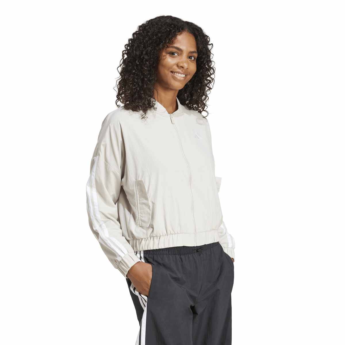Chamarra Deportiva Adidas para Mujer image number null