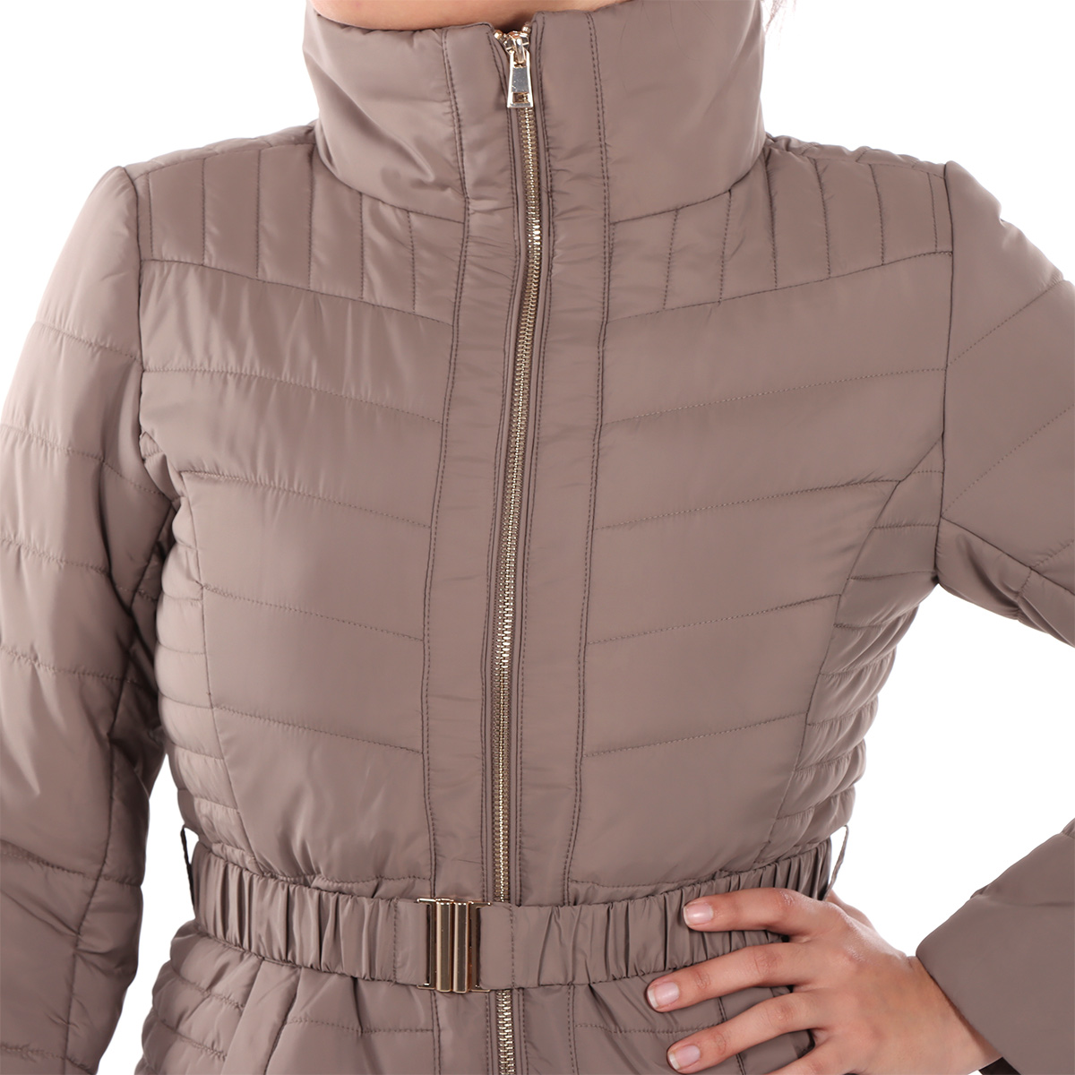 Chamarra Acolchada con Cintur&oacute;n Life Styler para Mujer image number null