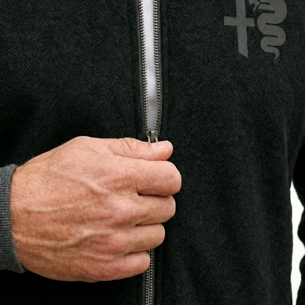 Sudadera Cuello Alto con Dise&ntilde;o Alfa Romeo Gris para Hombre image number null