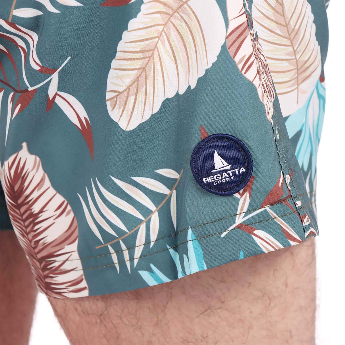 Traje de Ba&ntilde;o Estampado Tropical Regatta para Hombre image number null