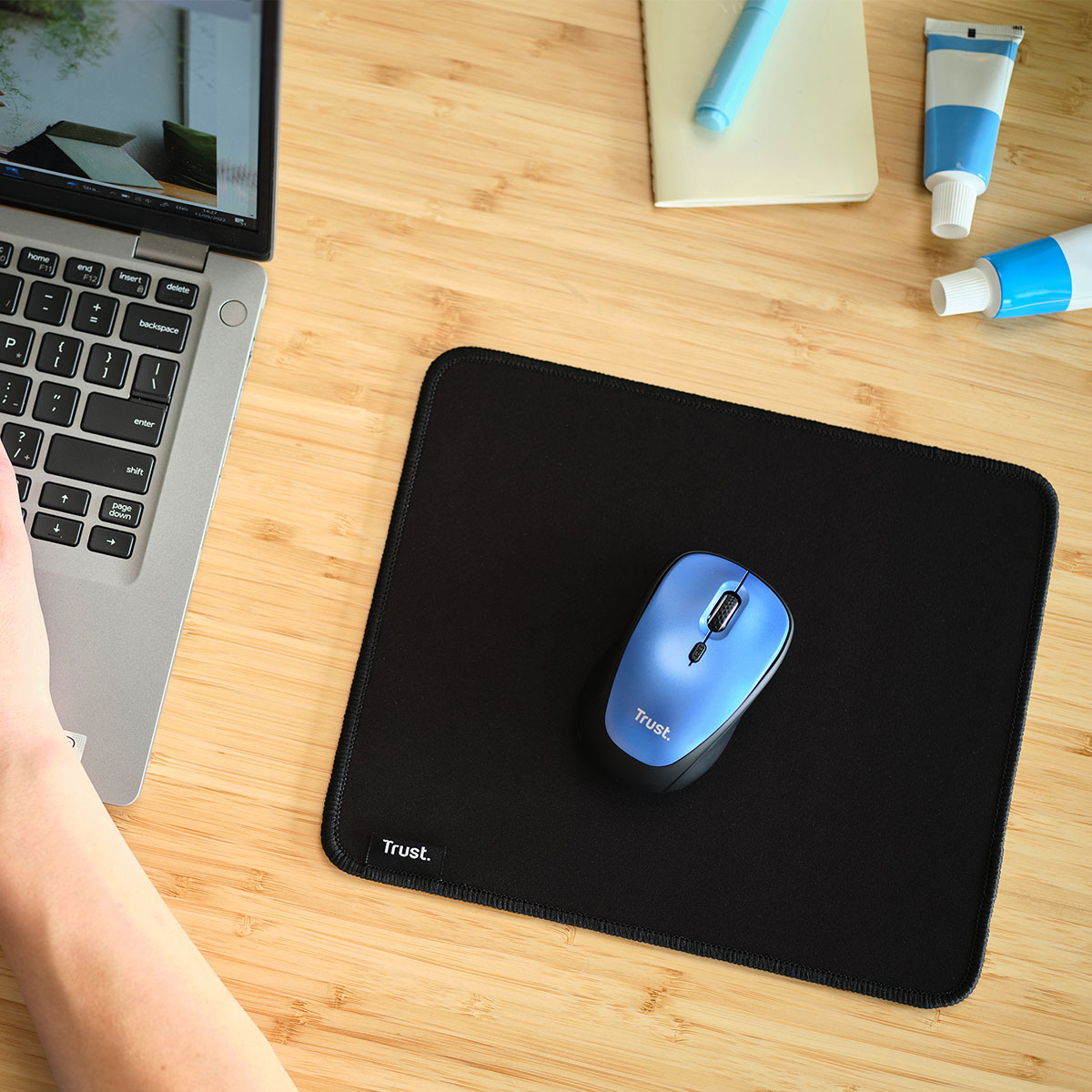Mousepad Negro Trust image number null