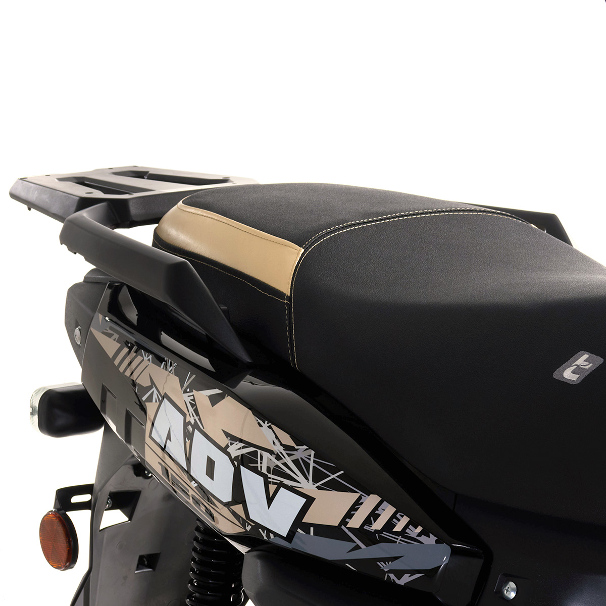 Motoneta Treck Motors Acorazada 150 Dorado/Negro image number null