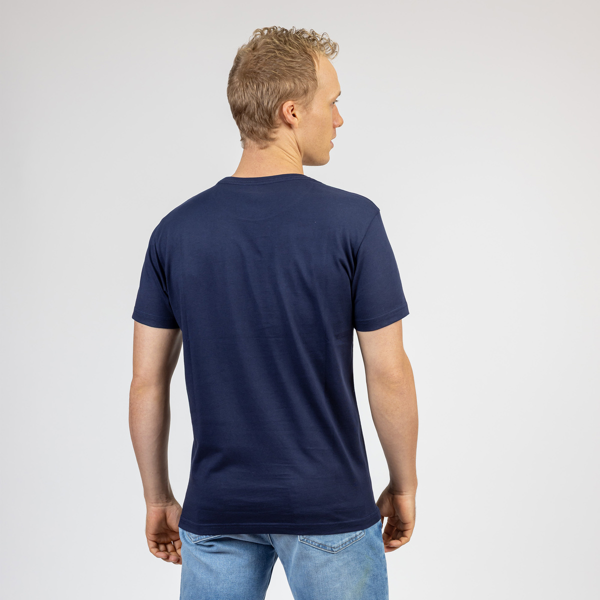 Playera Regular Fit con Dise&ntilde;o Nautica Azul Oscuro Manga Corta Cuello Redondo para Hombre image number null
