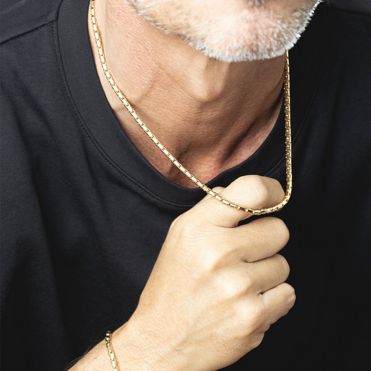 Collar Men In Black Dorado Lotus Style image number null