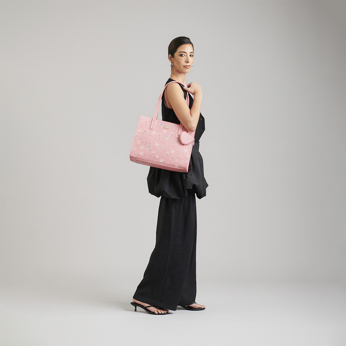 Bolso Tote Rosa Barbie By Gorett image number null