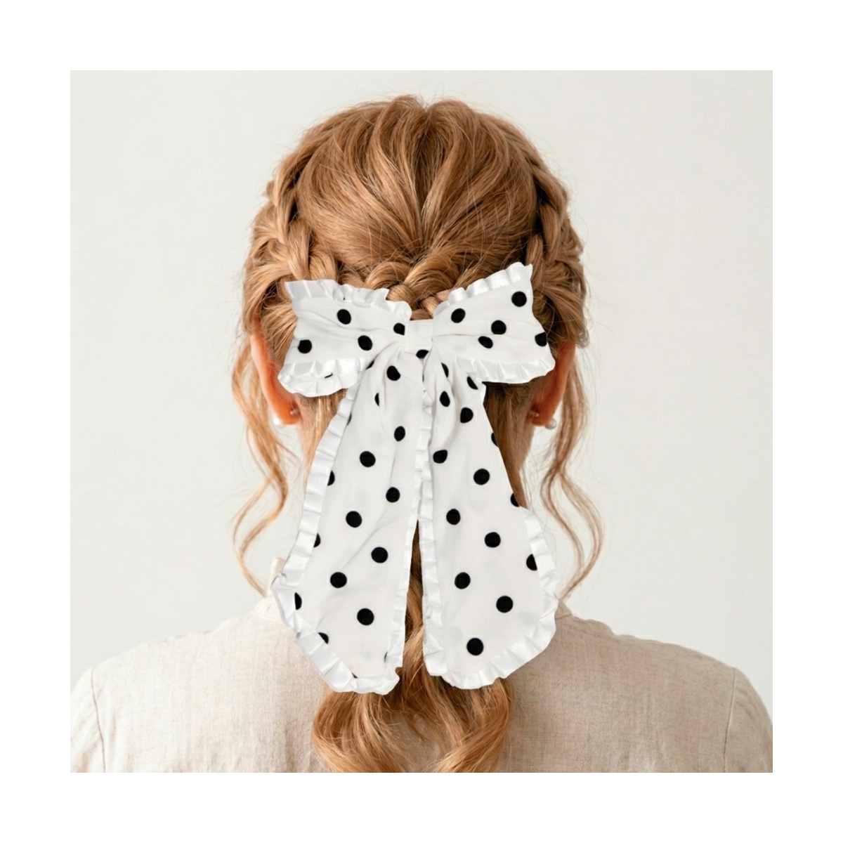 Broche Con Mo&ntilde;o Lunares Blanco Phi By Philosophy Jr image number null