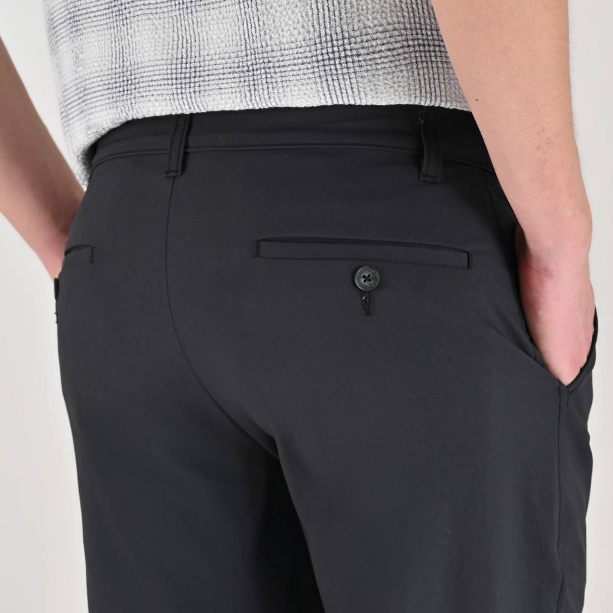 Pantal&oacute;n Casual Slim Fit  Supply Negro para Hombre image number null