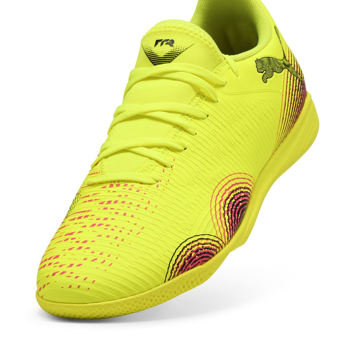 Tenis Soccer Puma Future 8 Play It para Hombre image number null